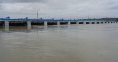 তিস্তা নদীর পানি বিপৎসীমার উপরে নিম্নাঞ্চল প্লাবিত