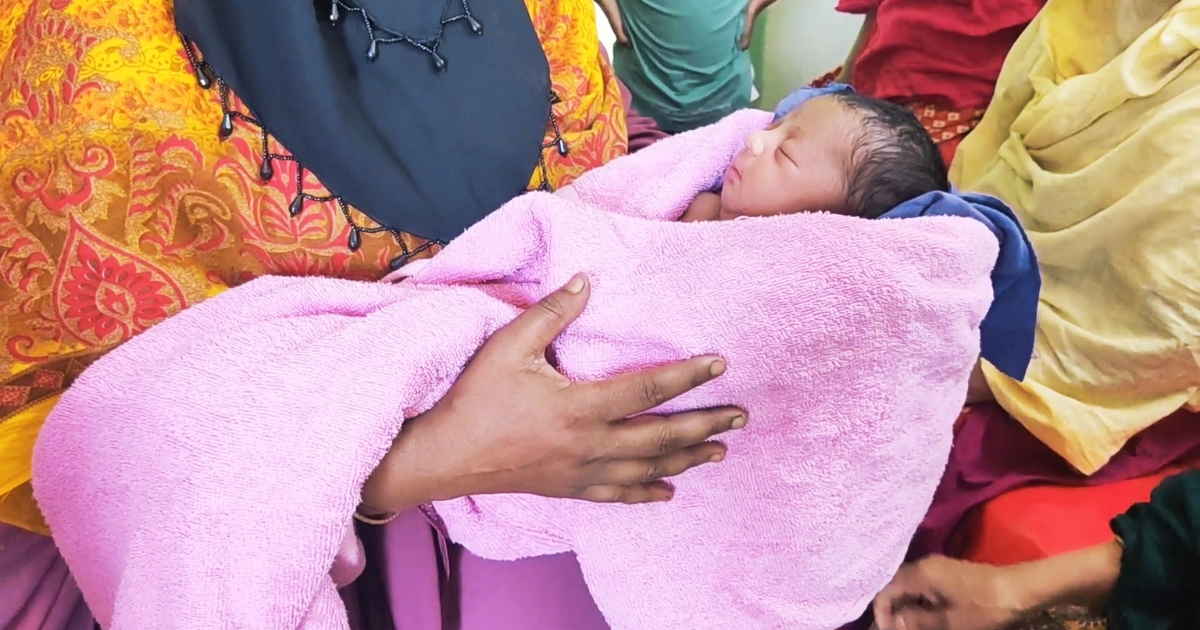 ১২ ঘন্টা পর উদ্ধার হল হাসপাতাল থেকে চুরি হওয়া নবজাতক