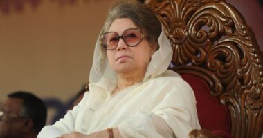 খালেদা জিয়ার অসুস্থতার কথা বলে ১৫ কোটি টাকা চাঁদাবাজি, সিআইডির মামলা