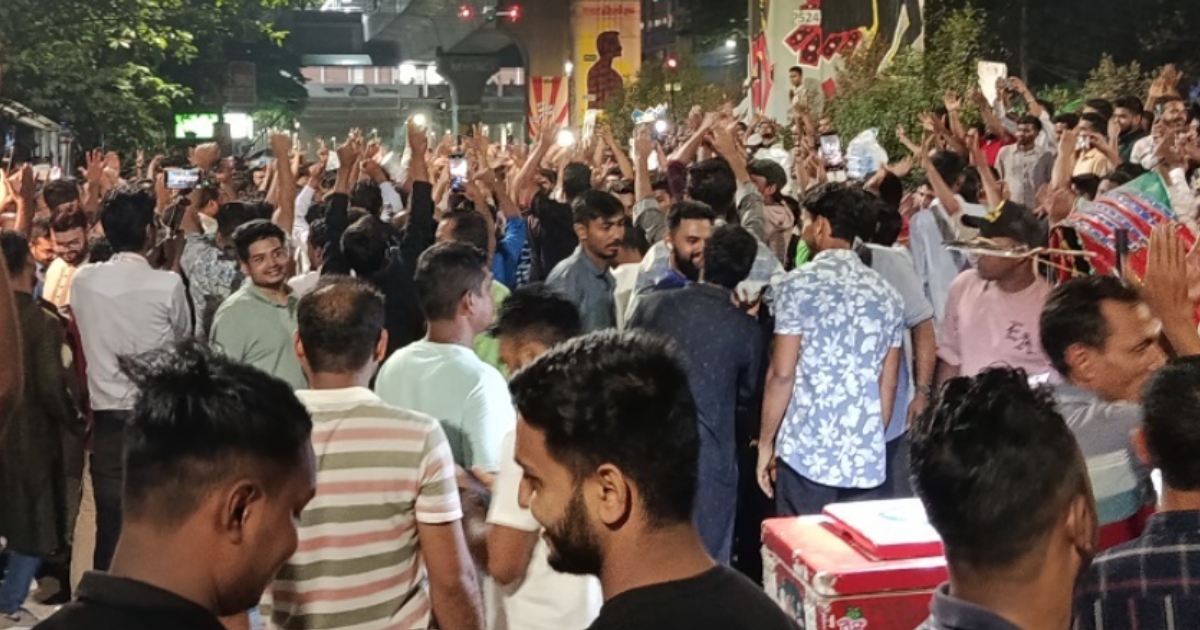‘তুমিও জানো আমিও জানি, সাদিক কায়েম বাংলাদেশি’ স্লোগান শিবিরের