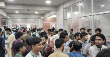 জাকসু নির্বাচন : প্রথম দুই ঘণ্টায় ভোটার উপস্থিতি কম
