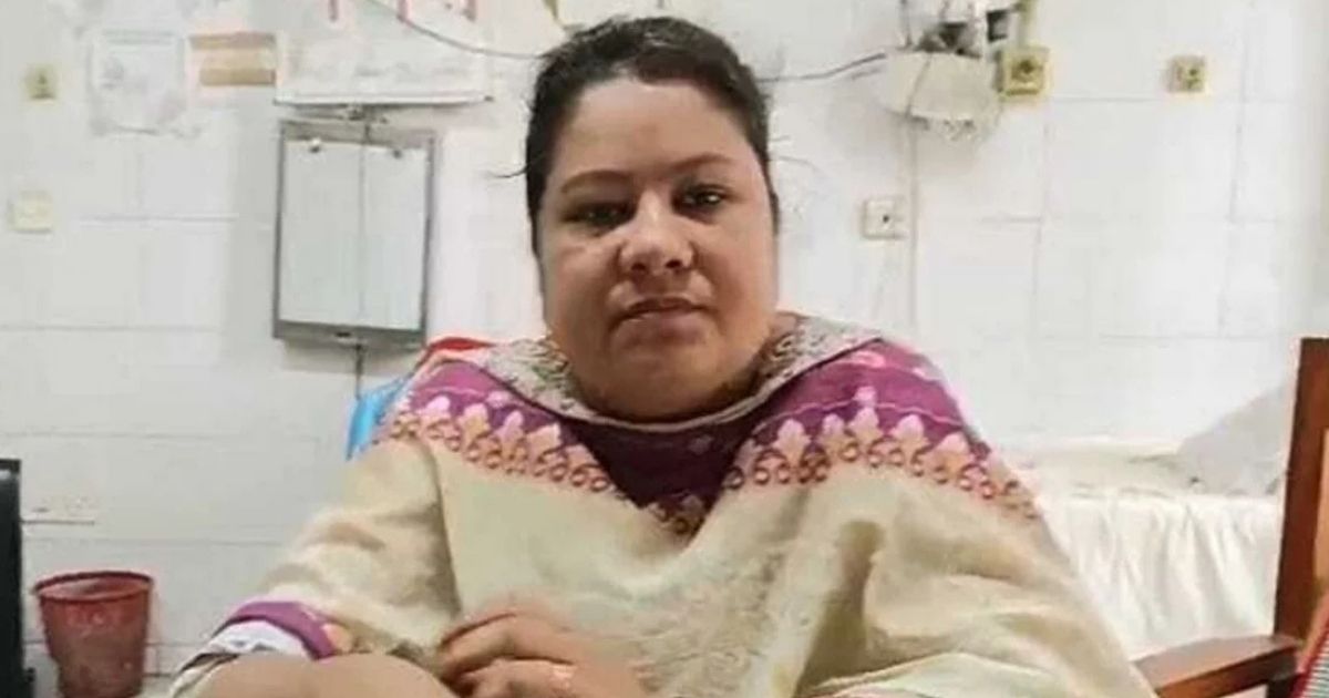 ‘আপু’ ডাকায় কক্ষ থেকে রোগীকে বের করে দিলেন চিকিৎসক