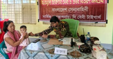 দীঘিনালার দুর্গম গ্রামে সেনাবাহিনীর বিনামূল্যে চিকিৎসা সেবা