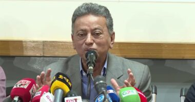 আ.লীগ নিজেদের ভবিষ্যতকে আরও অনিশ্চিত করে দিচ্ছে: আমির খসরু