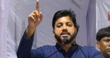 সবকিছু খুলে বললে অনেকের প্যান্ট খুলে যেতে পারে : ইশরাক