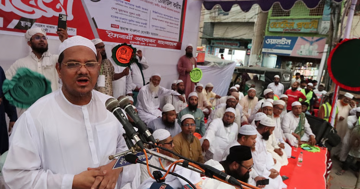 দেশের মানুষ ইসলামের জন্য ব্যাকুল হয়ে আছে : চরমোনাই পীর