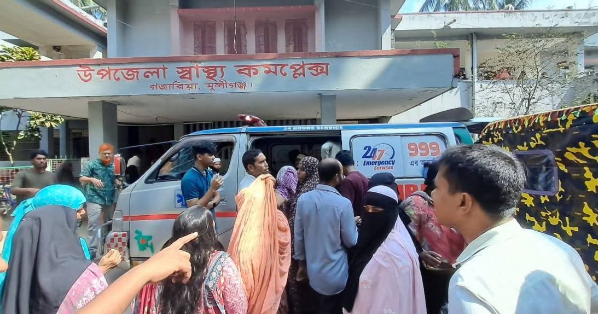 মহাসড়কে মর্মান্তিক দুর্ঘটনা: প্রাণ গেল স্বামী-স্ত্রীর
