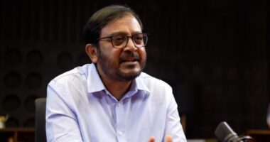 ‘বিএনপি-জামায়াত-এনসিপির ইগো ঐকমত্যের পথে বাধা’: মজিবুর রহমান