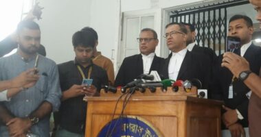 ‘প্রসিকিউশন বলেছে গ্রেপ্তার, আমরা বলি আত্মসমর্পণ’: ১৫ সেনা কর্মকর্তাকে নিয়ে আসামিপক্ষের আইনজীবী