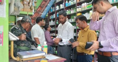 নলডাঙ্গায় ভেজাল বীজ ও মেয়াদোত্তীর্ণ কীটনাশকের বিরুদ্ধে অভিযান - ৩৫ হাজার টাকা জরিমানা