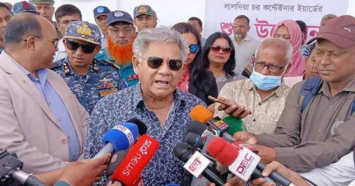 “জাতীয় স্বার্থই আগে,”দেশের স্বার্থের ক্ষতি করে কাউকে বন্দর অপারেশন করতে দেওয়া হবে না : সাখাওয়াত হোসেন