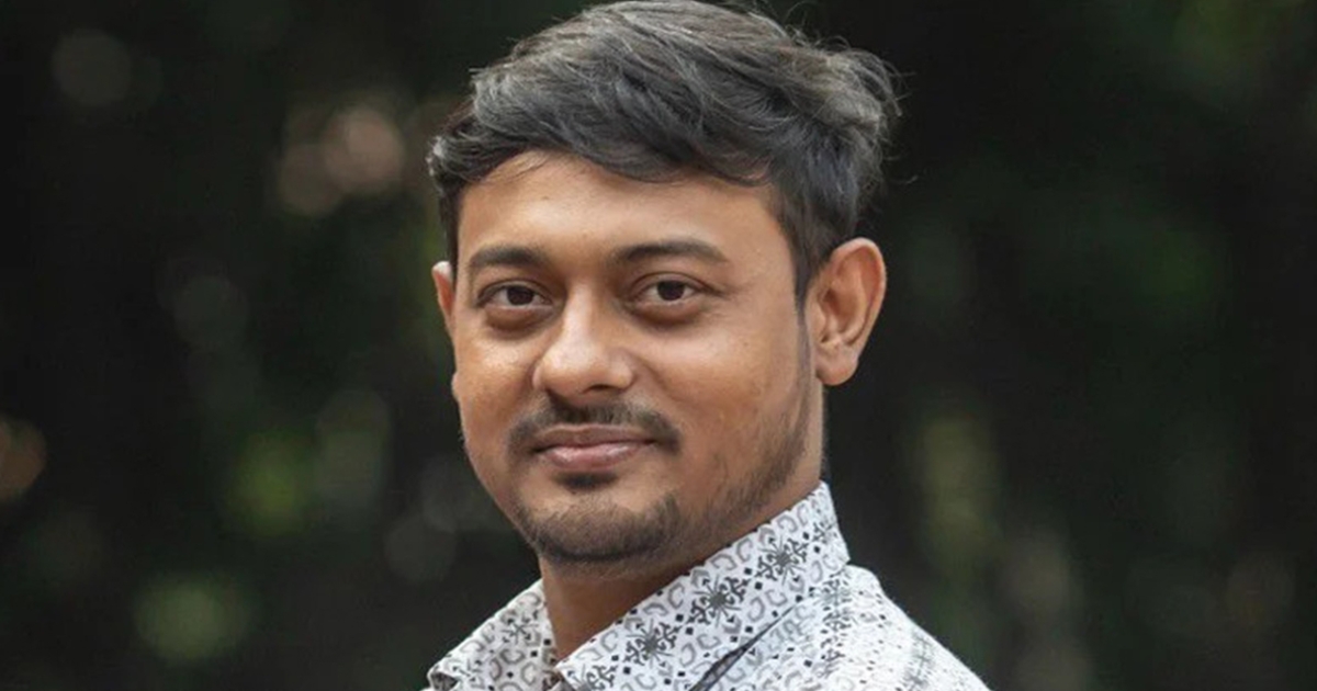 “বন্ধু, একটা সিটের বিনিময়ে তোমার লাল টুকটুকে স্বপ্ন আর পতাকা বিক্রি করে দিও না”: নাসীরুদ্দীন