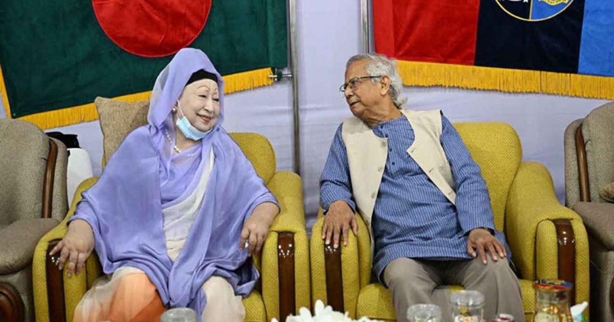 সেনানিবাসে প্রধান উপদেষ্টা ও খালেদা জিয়ার একান্ত আলাপচারিতা