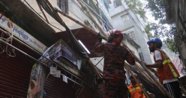 ভূমিকম্পে নিহতদের ২৫ হাজার, আহতের ১৫ হাজার টাকা সহায়তা দেবে ঢাকা জেলা প্রশাসন