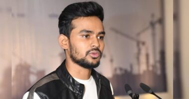 ‘মজলুম থেকে জালিম হইয়েন না, ফ্যাসিবাদকে আপনার ঘাড়ে চাপতে দিয়েন না’