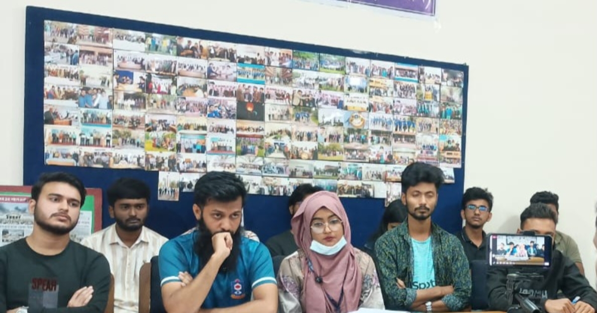 গবি শিক্ষার্থীকে মারধর : সুষ্ঠু তদন্ত ও দৃষ্টান্তমূলক শাস্তির দাবিতে শিক্ষার্থীদের সংবাদ সম্মেলন