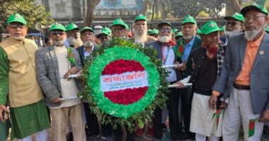 মুন্সিগঞ্জে হানাদারমুক্ত দিবস : শহীদদের স্মরণে পুষ্পস্তবক ও আলোচনা সভা