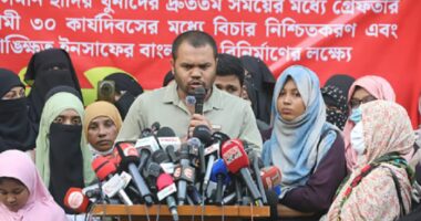 হাদির খুনিদের গ্রেপ্তার না করা পর্যন্ত রাজপথ ছেড়ে আমরা যাব না : হাদির ভাই ওমর