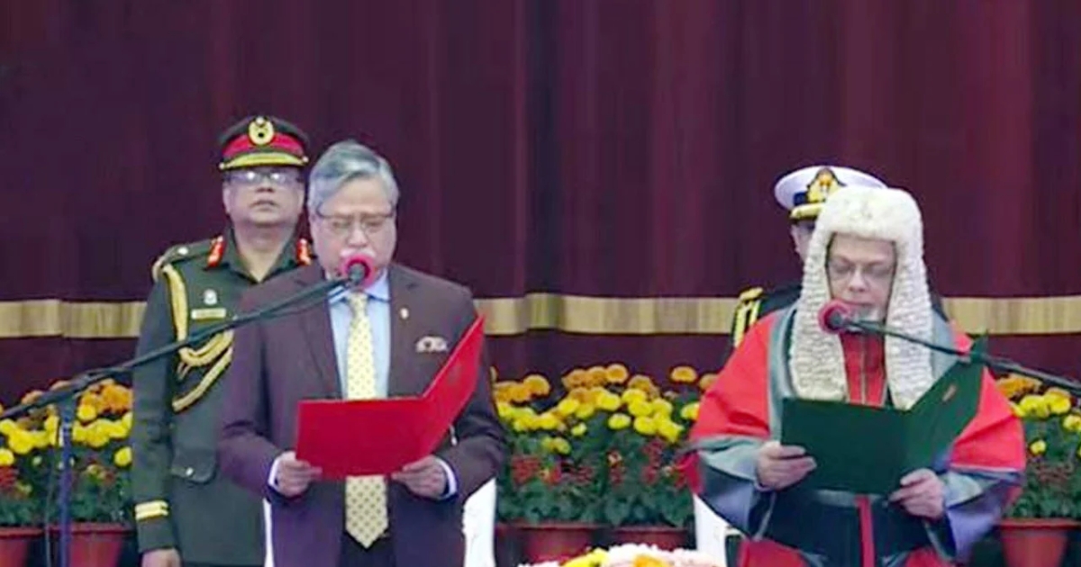 দেশের ২৬তম প্রধান বিচারপতি হিসেবে শপথ নিলেন জুবায়ের রহমান চৌধুরী