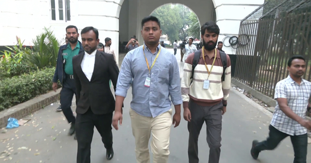 আবু সাঈদ হত্যার সাক্ষ্য দিতে ট্রাইব্যুনালে হাসনাত আব্দুল্লাহ