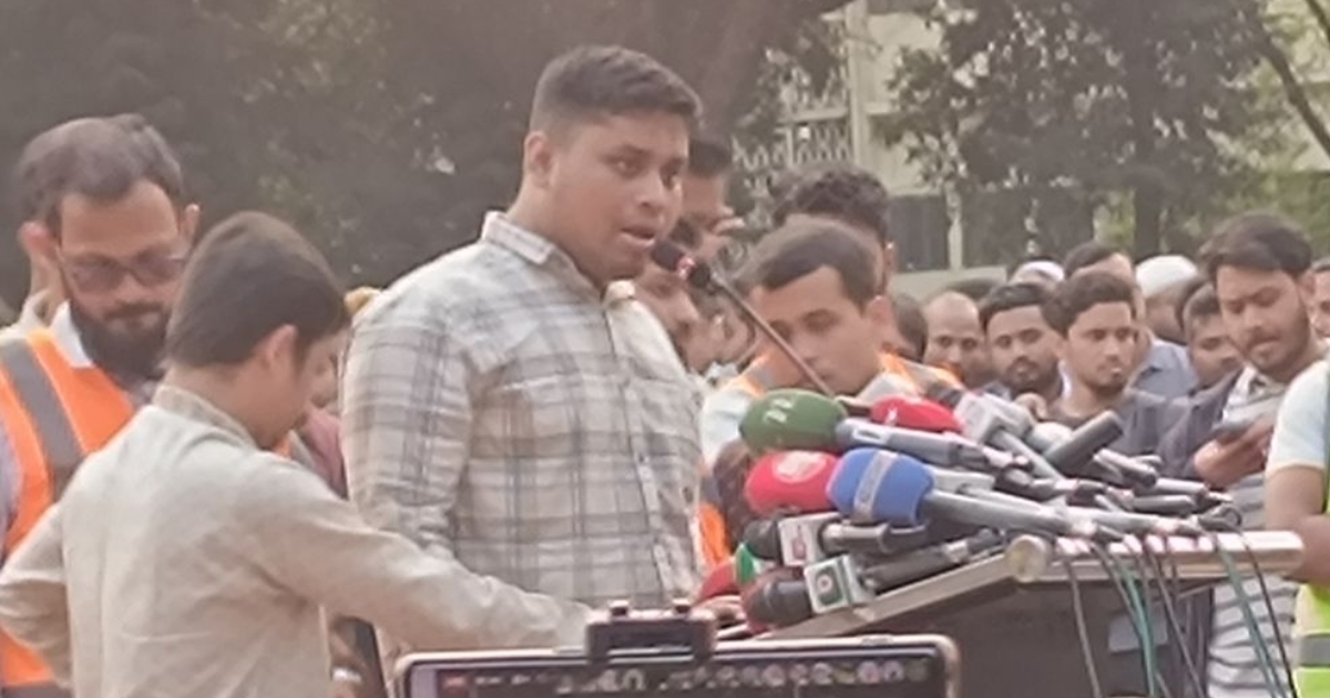 ক্ষমতার লোভে দিল্লিকে ‘কেবলা’ বানিয়ে স্বাধীনতা বিক্রির প্রস্তুতি নিচ্ছে : হাসনাত আবদুল্লাহ