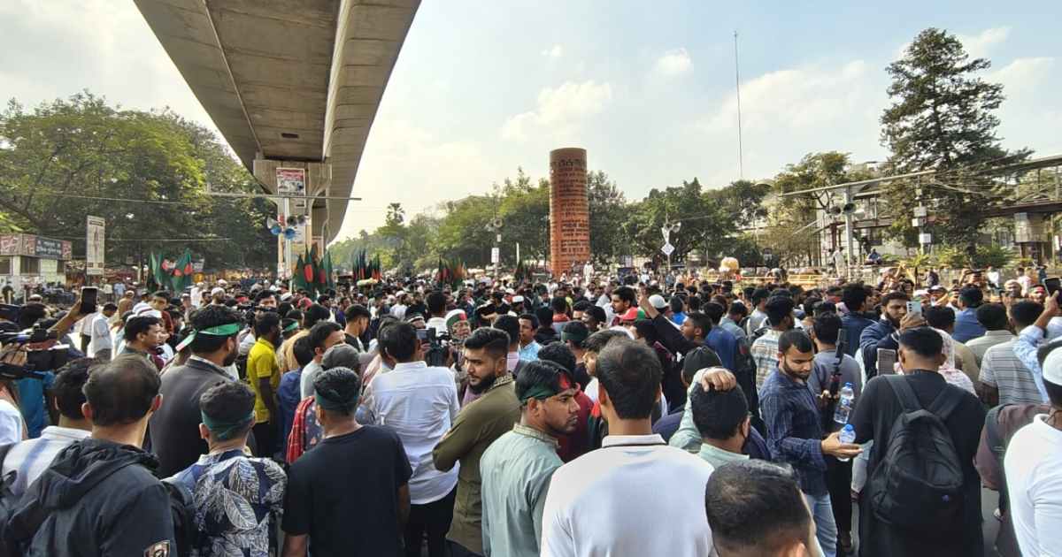 ওসমান হাদিকে হত্যার প্রতিবাদে, শাহবাগ থেকে ভারতীয় পণ্য বয়কটের ডাক