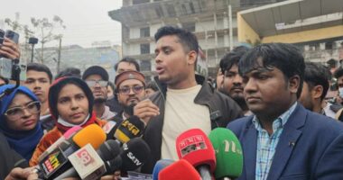 প্রশাসনের আচরণ একপাক্ষিক হলে নির্বাচনের কোনো প্রয়োজন নেই : হাসনাত আব্দুল্লাহ