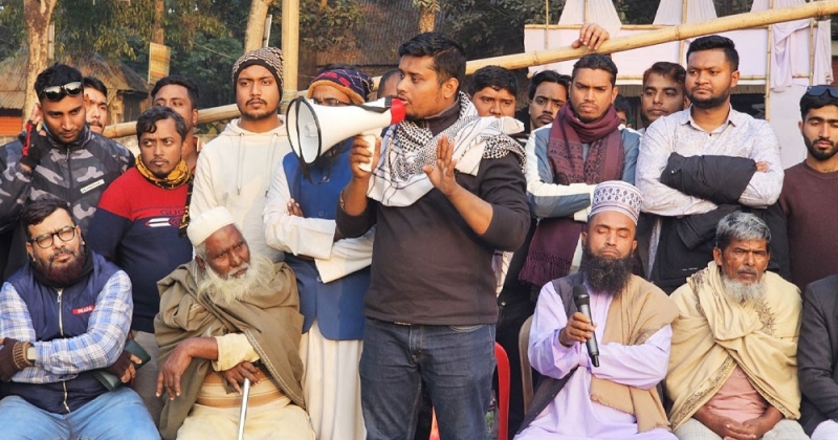 বাংলাদেশে আজ দুটি পক্ষ, একটি গোলামি, আরেকটি আজাদি, আজাদির পক্ষে রায় দিতে ব্যালটে ‘হ্যাঁ’ ভোট দিন : হাসনাত