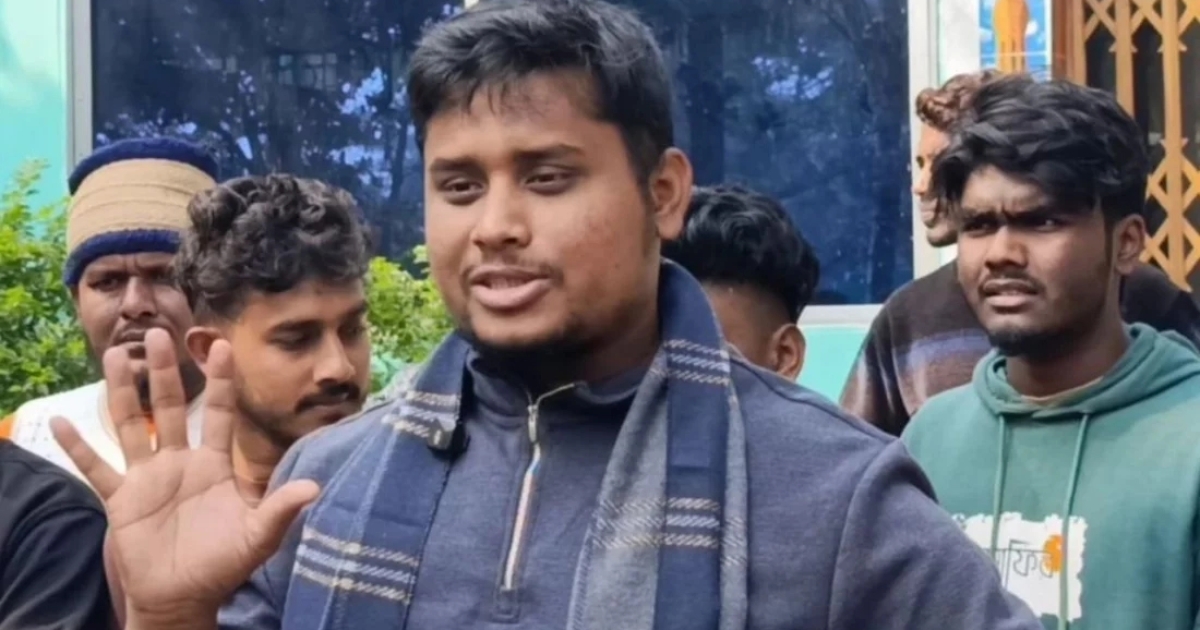 গণভোটে ‘হ্যাঁ’ ভোটের আহ্বান হাসনাত আবদুল্লাহর