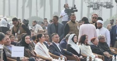 বেগম খালেদা জিয়ার স্মরণে নাগরিক শোকসভায় স্বপরিবারে যোগ দিলেন তারেক রহমান