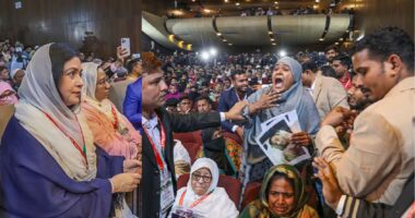 শহীদ ও আহত পরিবার উপেক্ষিত, অন্তর্বর্তী সরকারের মতো নতুন সরকার যেন বেইমানি না করে : শহীদ পরিবার