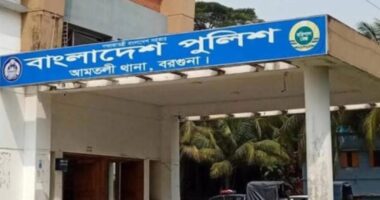 আমতলীতে পারিবারিক জমি বিরোধে রক্তক্ষয়ী সং/ঘ/র্ষ, কু/পি/য়ে জ/খ/ম ৪