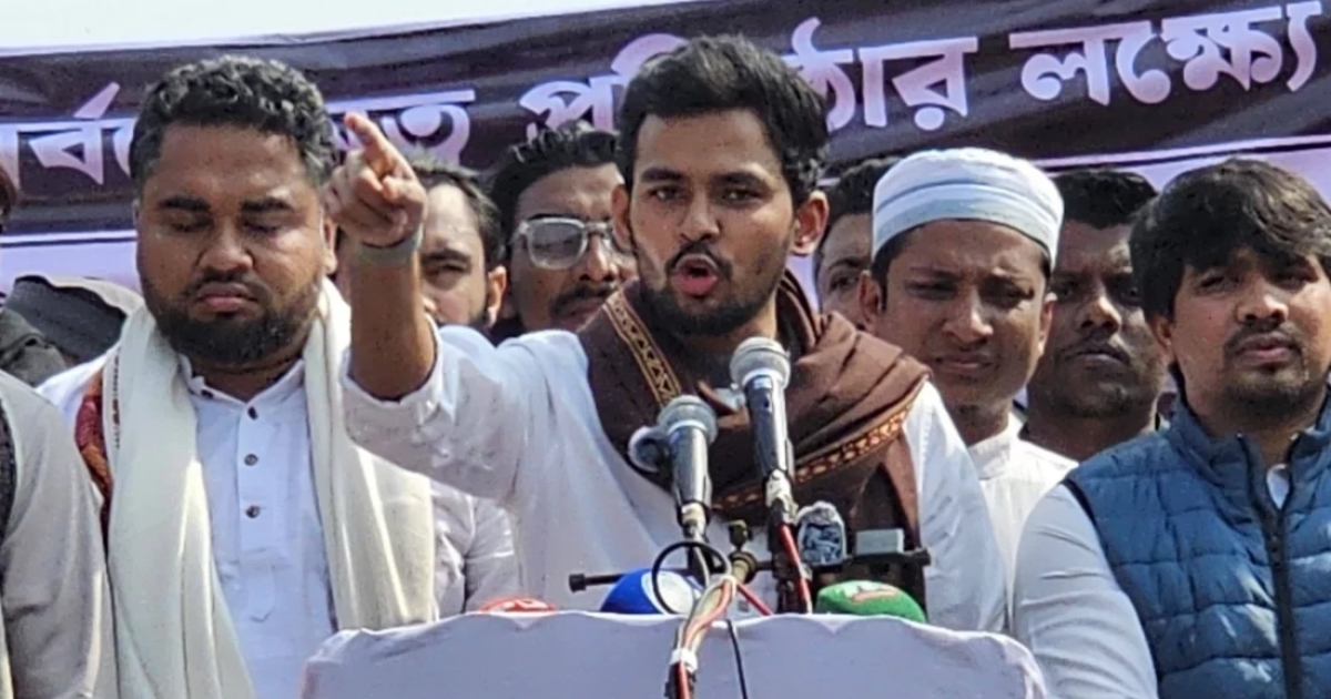 আওয়ামী লীগকে পুনর্বাসনের চেষ্টা করলে বিএনপি বড় বিপদে পড়বে : আসিফ মাহমুদ