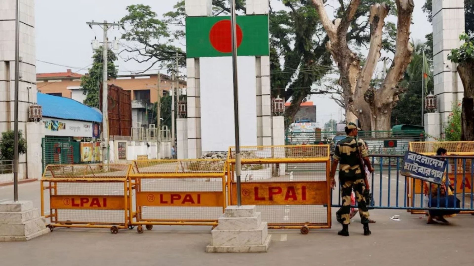 এবার কলকাতা উপ-হাইক‌মিশনেও ভিসা সেবা বন্ধ করলো বাংলাদেশ