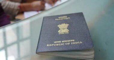 এবার ভারতীয় নাগরিকদের পর্যটক ভিসা দেয়া সীমিত করল বাংলাদেশ