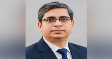 বিএনপি মনোনীত প্রার্থী মীর শাহে আলমের তথ্য গোপনের অভিযোগ