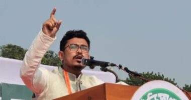 ভোটকেন্দ্রে মোবাইল নিষিদ্ধ করা নব্য ফ্যাসিজম : সাদিক কায়েম