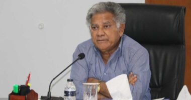 দেশের স্বার্থ নিশ্চিত না হওয়ায় চট্টগ্রাম বন্দরের ইজারা চুক্তি হয়নি : নৌপরিবহন উপদেষ্টা
