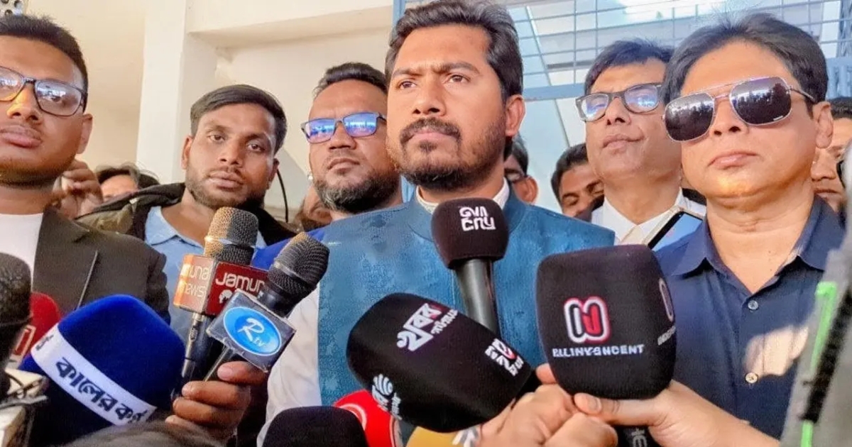 সন্ত্রাসীদের ব্যবস্থা না নেওয়া হলে আমার পক্ষে নির্বাচন করা সম্ভব নয় : ভিপি নূর