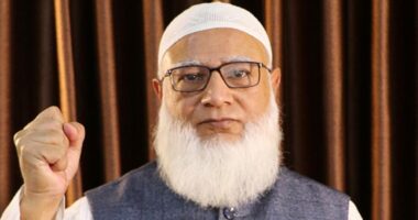 রাজধানীর ৬০ ফিট মনিপুর বয়েজ হাইস্কুল কেন্দ্র থেকে ভোটাধিকার প্রয়োগ করবেন জামায়াত আমির