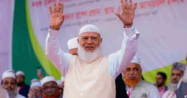 ‘প্রিয় দেশবাসী, লাইলাতুল গুজব চলছে, সবাই সাবধান, গুজবকে পাত্তাই দেবেন না : জামায়াত আমির