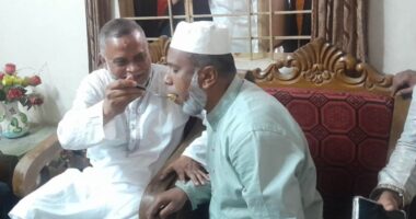 হিংসা-বিদ্বেষ রাজনীতির ভাষা নয়, প্রতিদ্বন্দ্বীর সঙ্গে কোলাকুলি শেষে গউছ