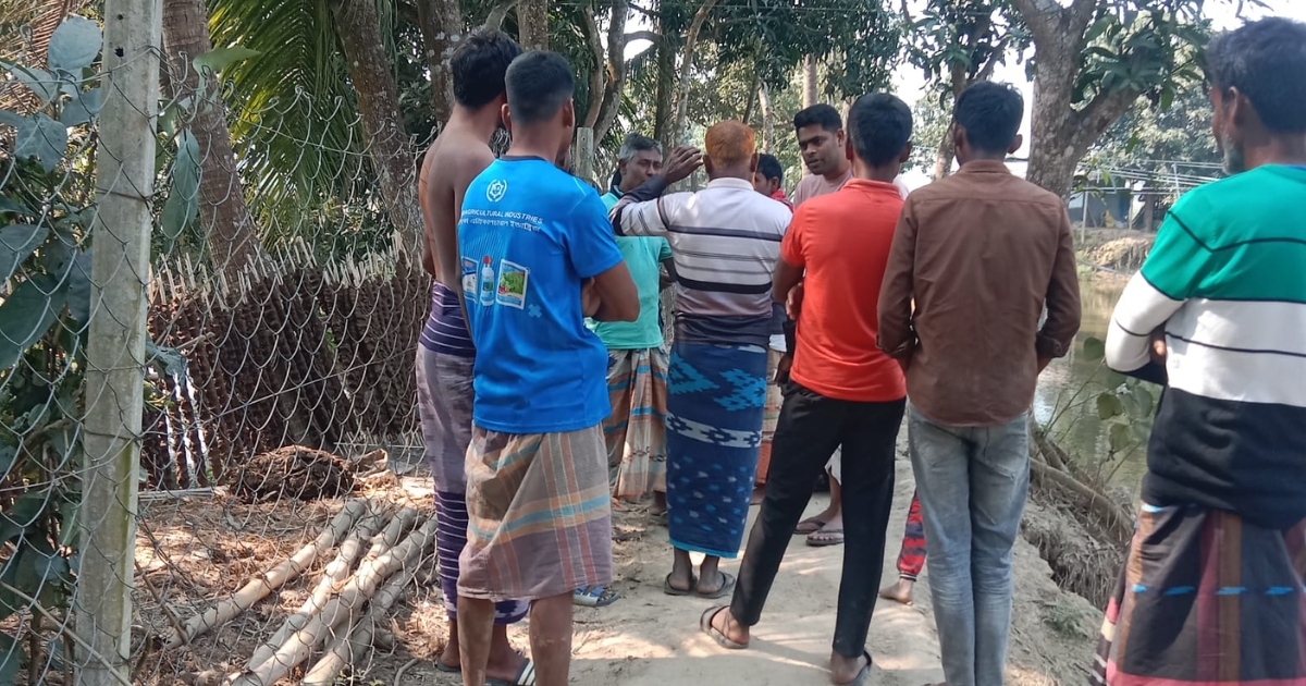 নলডাঙ্গায় মৎসচাষীর উপর যুবদলের হামলা – এলাকায় আতঙ্ক