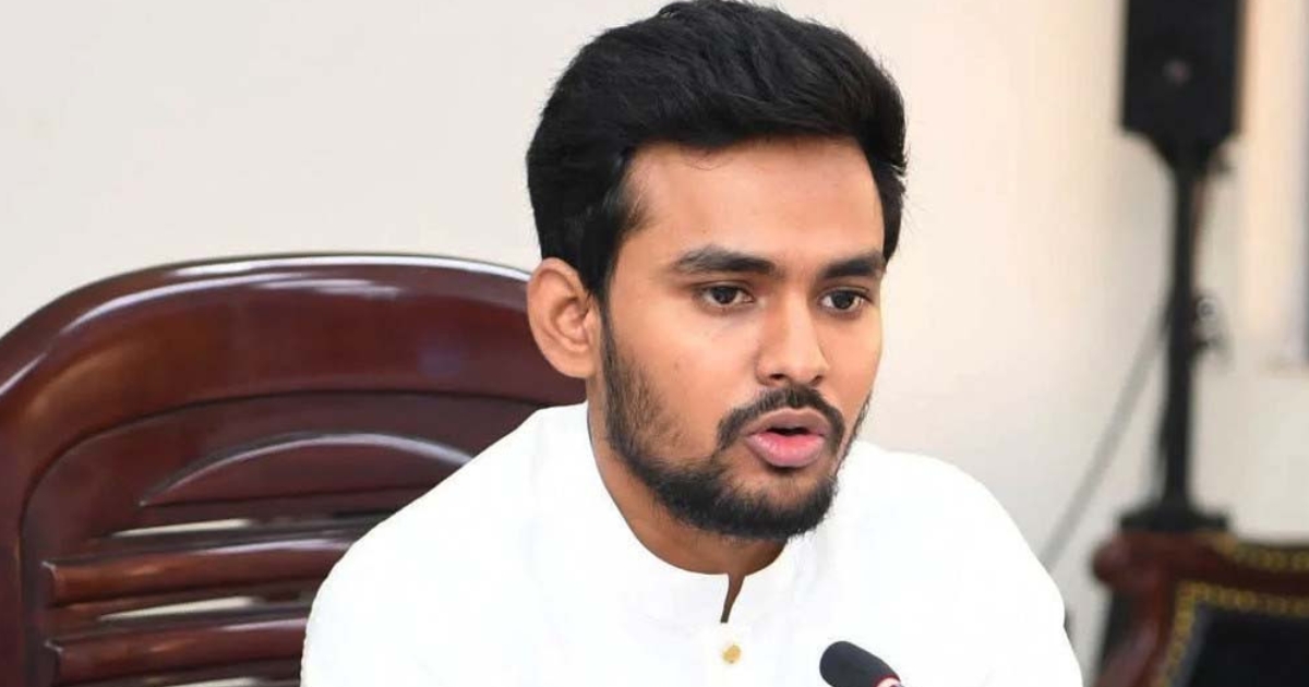 গণভোটের জনরায়কে বৃদ্ধাঙ্গুলি দেখিয়ে শুরু নতুন সংসদের যাত্রা : আসিফ মাহমুদ