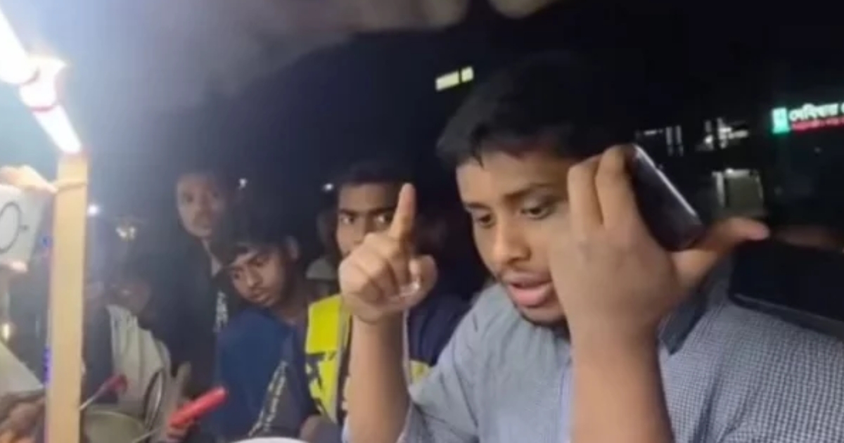 চাঁদা নিতে আসলে খুঁটির সঙ্গে বেঁধে রাখবেন : হাসনাত আবদুল্লাহ