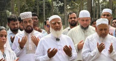 পিলখানা হত্যাকাণ্ডে শহীদদের কবর জিয়ারত জামায়াত আমিরের