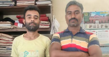 লালমনিরহাটে চাঁদাবাজির সময় দুই জন গ্রেপ্তার