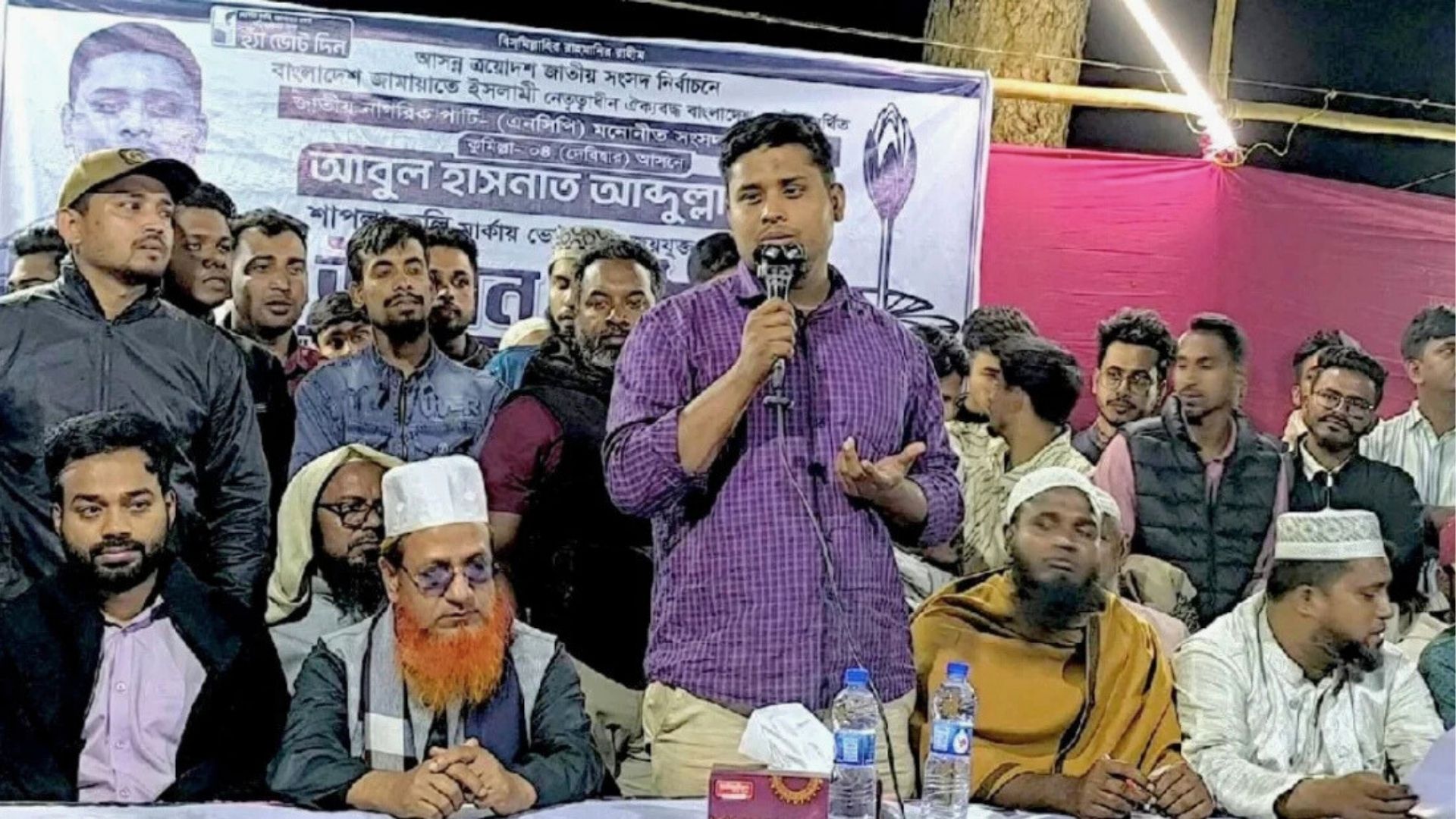 মানুষ বলে বাবারে টাকা লাগলে দিমু, কিন্তু দুর্নীতি করবা না: হাসনাত আবদুল্লাহ