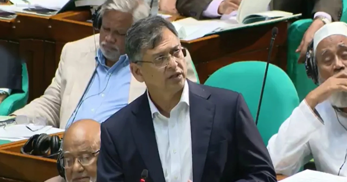 ইমোশন দিয়ে নয়, রাষ্ট্র চলে সংবিধান ও আইনের মাধ্যমে : স্বরাষ্ট্রমন্ত্রী