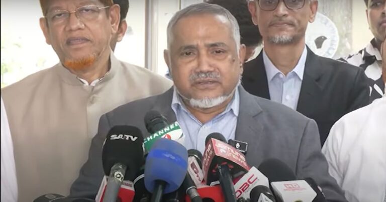 আইনশৃঙ্খলা পরিস্থিতির উন্নতি না হলে সরকার বড় ধরনের অস্বস্তিতে পড়বে: মোহাম্মদ তাহের